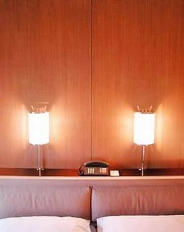 Wasserturm Hotel Cologne, Curio Collection by Hilton