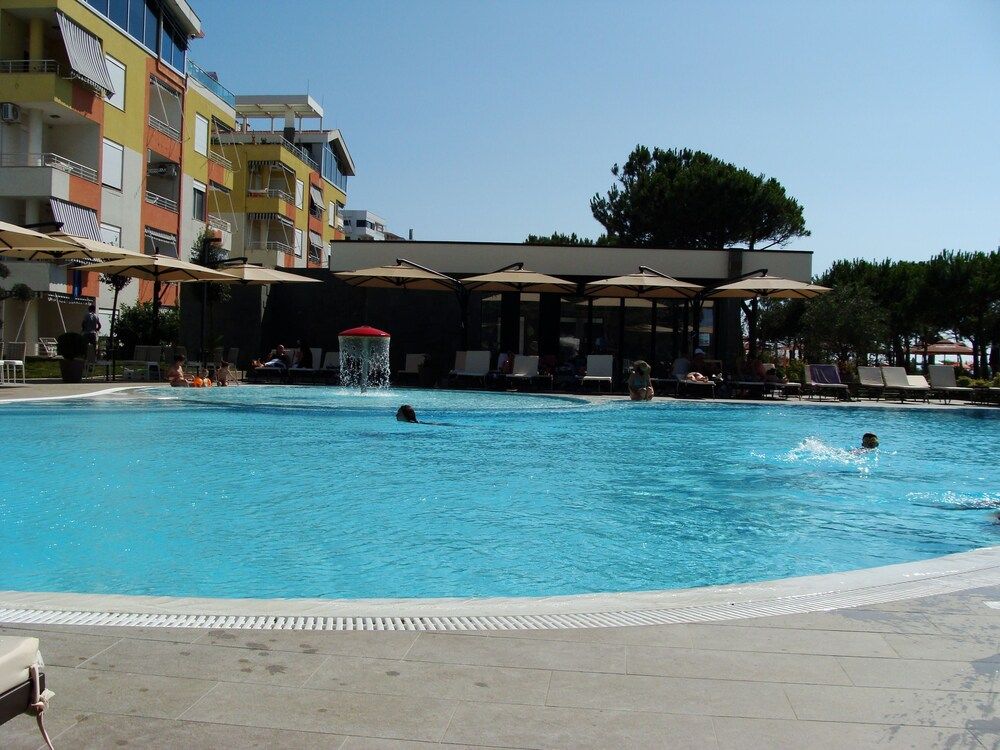 Supreme Hotel & Spa