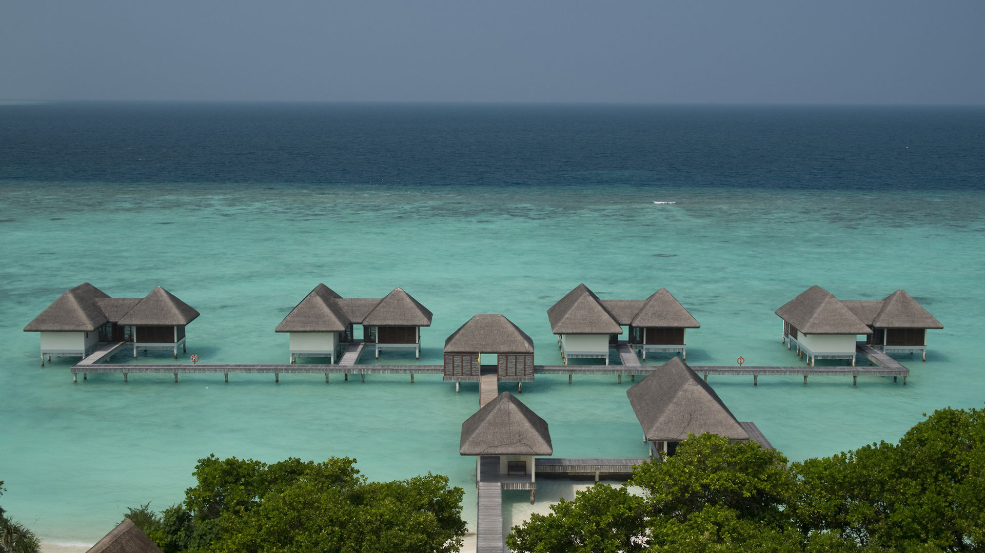 Four Seasons Resort Maldives at Landaa Giraavaru