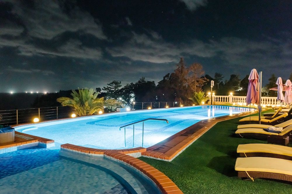 GoldOne Hotel & Suites
