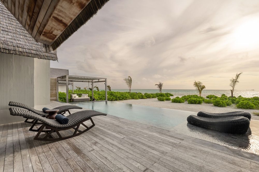 Madifushi Private Island