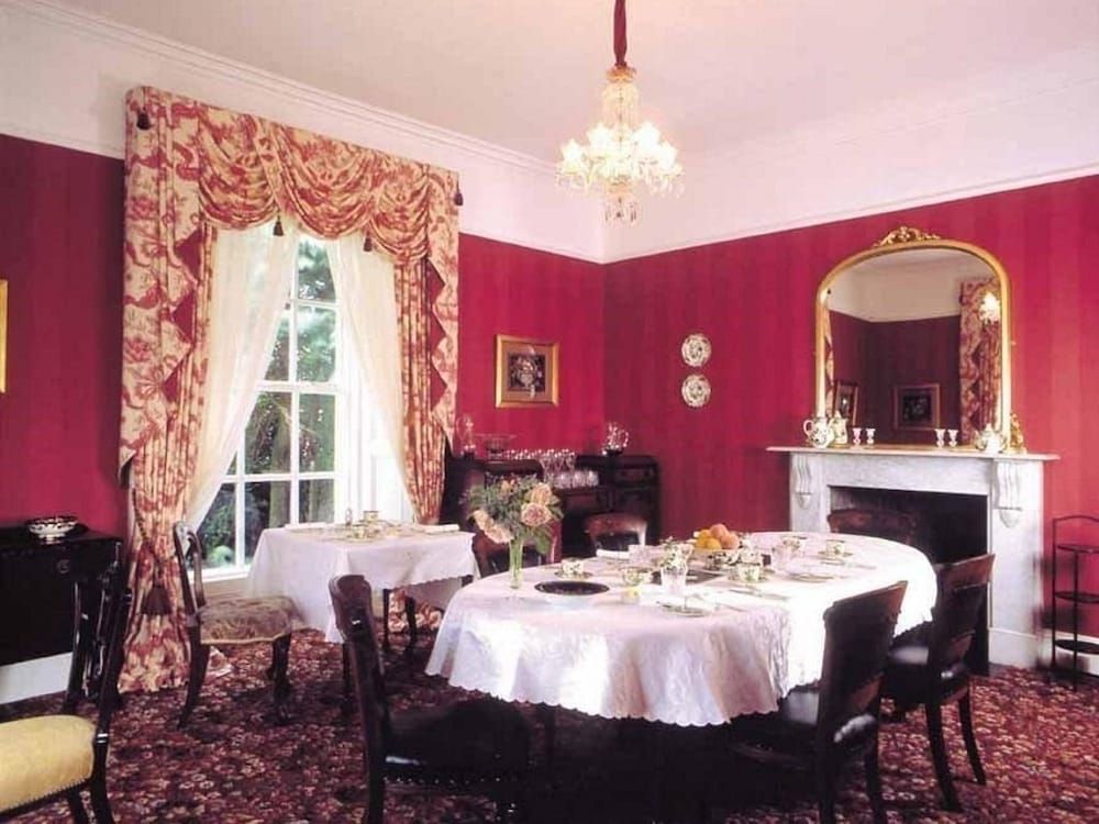 Ivyleigh House