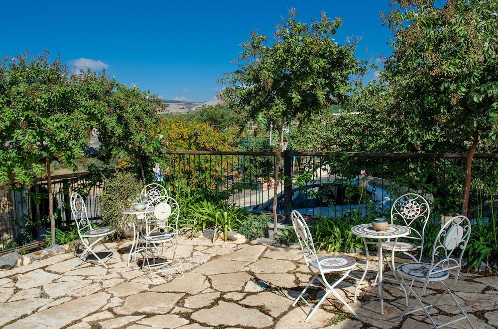 Grand Vista Exclusive Boutique Hotel