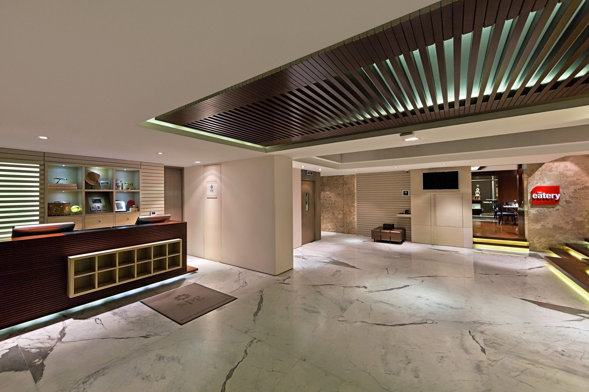 Crowne Plaza Dhaka Gulshan