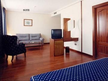Hotel Checkin Basic Leon Norte