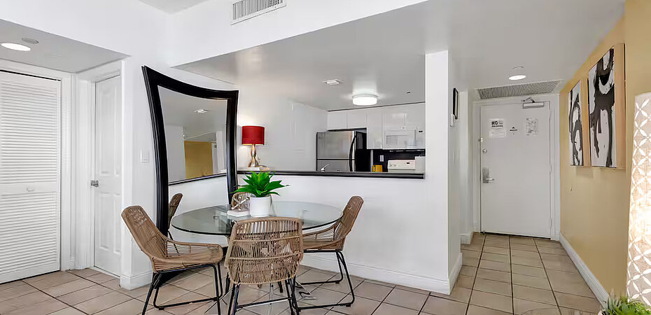 Casa Grande Suites on Ocean Drive