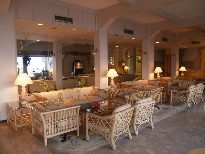 Arkin Palm Beach Hotel