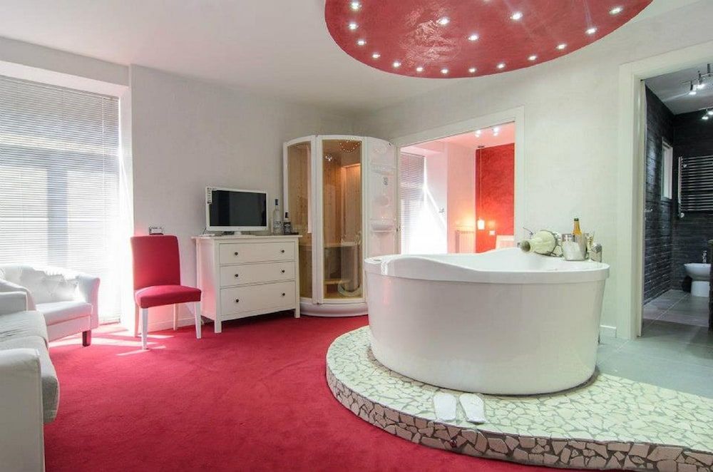 Covo degli Angioini - Town House Suites