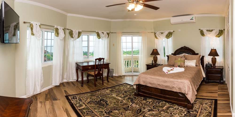 Villa Sweet Villa